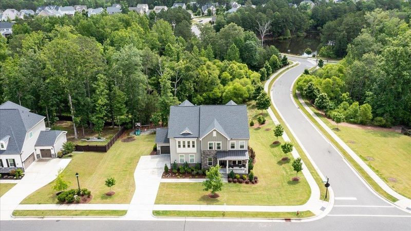 704 Peninsula Forest Pl, Cary, NC 27519