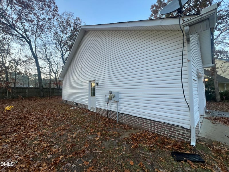 704 Pepperstone Ct, Fuquay Varina, NC 27526