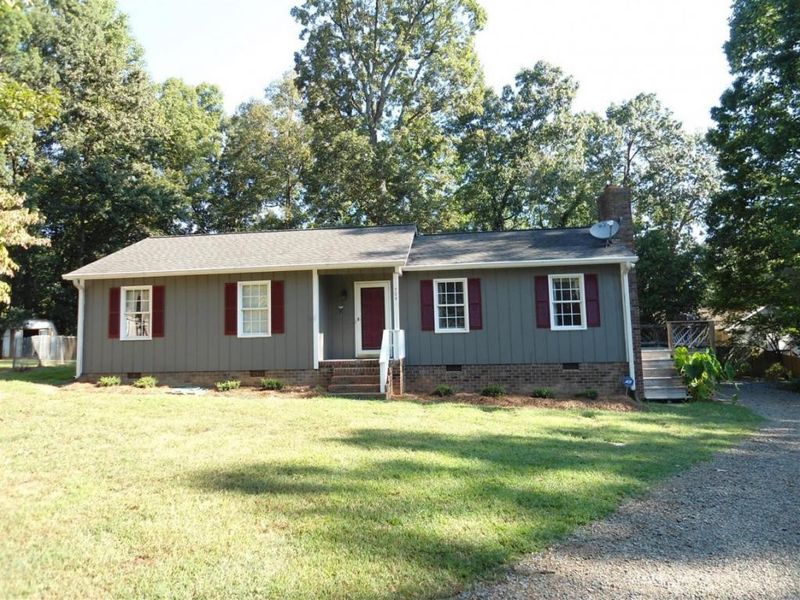 704 Rendall, Burlington, NC 27215