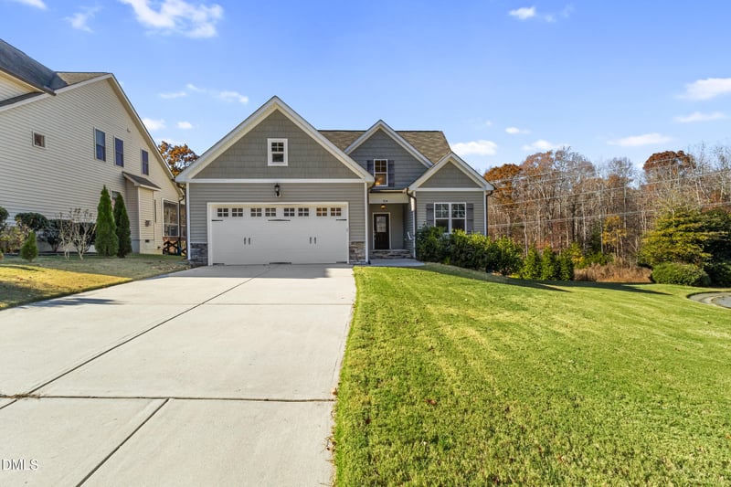 704 Richland Ridge Dr, Wake Forest, NC 27587
