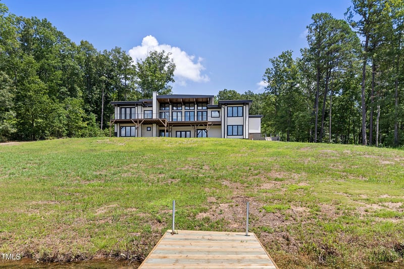 704 Russell St, Sanford, NC 27330