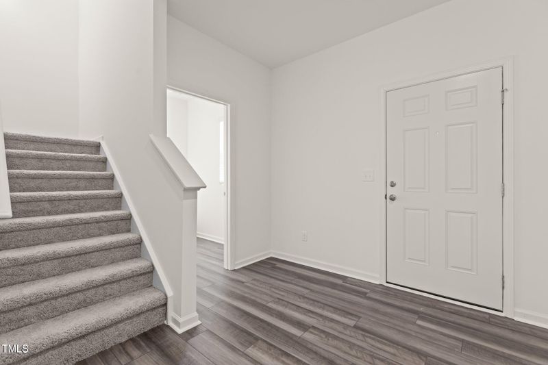 704 Shepard Rock Dr, Zebulon, NC 27597