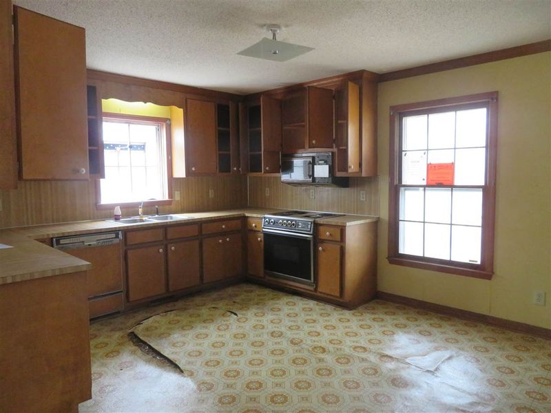 704 Snow Hill Rd, Durham, NC 27712