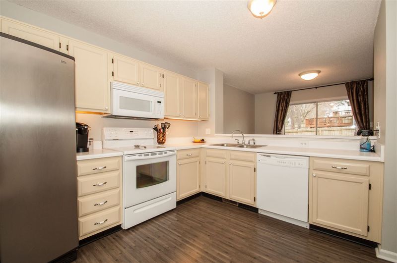704 Thistlegate Trl, Raleigh, NC 27610