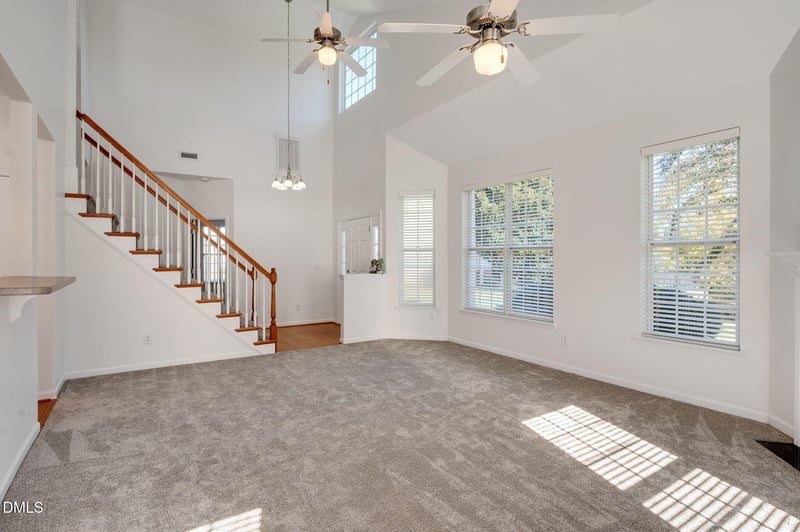 704 Village Lake Dr, Mebane, NC 27302