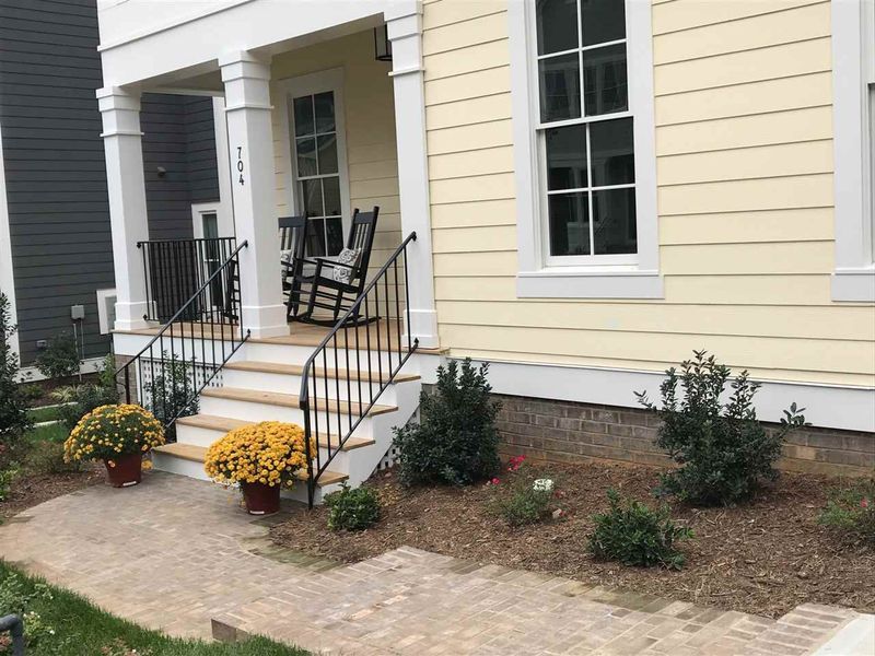 704 Virginia Ave, Raleigh, NC 27604