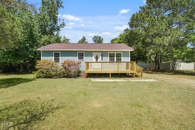 704 Wagstaff Rd, Fuquay Varina, NC 27526