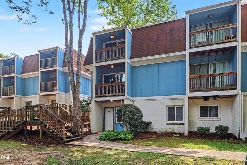 7040 Longstreet Dr #C, Raleigh, NC 27615
