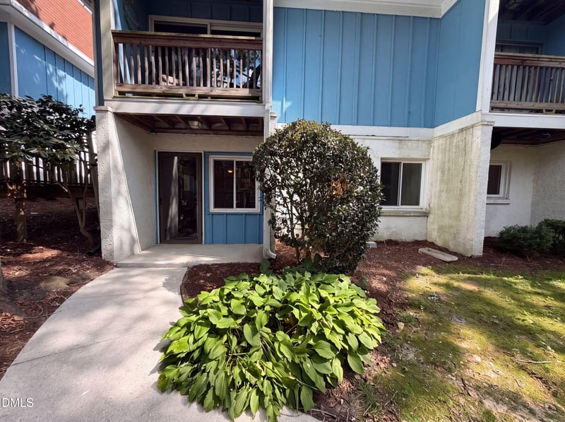 7040 Longstreet Dr #C, Raleigh, NC 27615