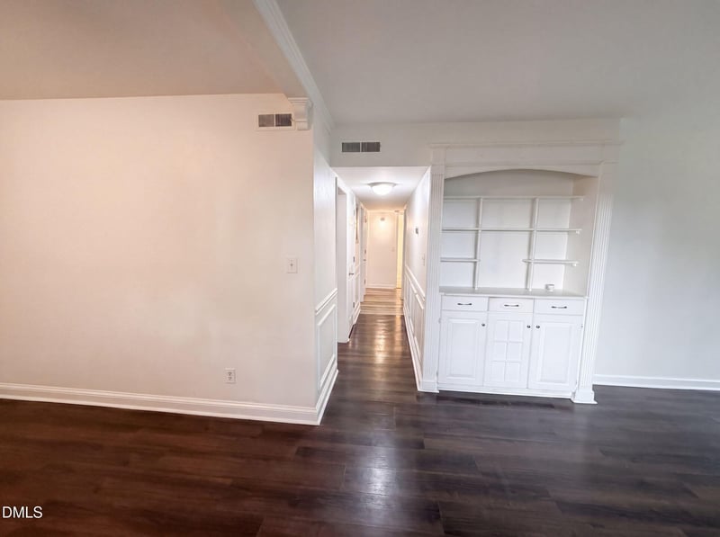 7040 Longstreet Dr #C, Raleigh, NC 27615