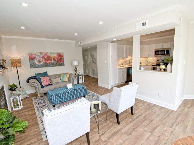 7040 Sandy Forks Rd #101, Raleigh, NC 27615