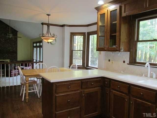 7041 Meadow Gate Dr, Apex, NC 27502