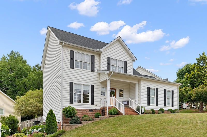 7044 Bellard Ct, Raleigh, NC 27617