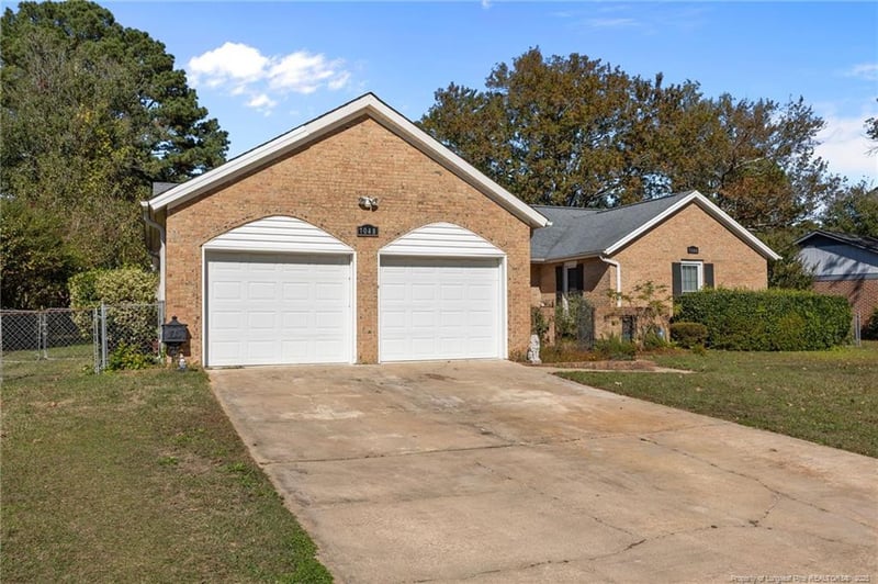 7048 Evanston St, Fayetteville, NC 28314