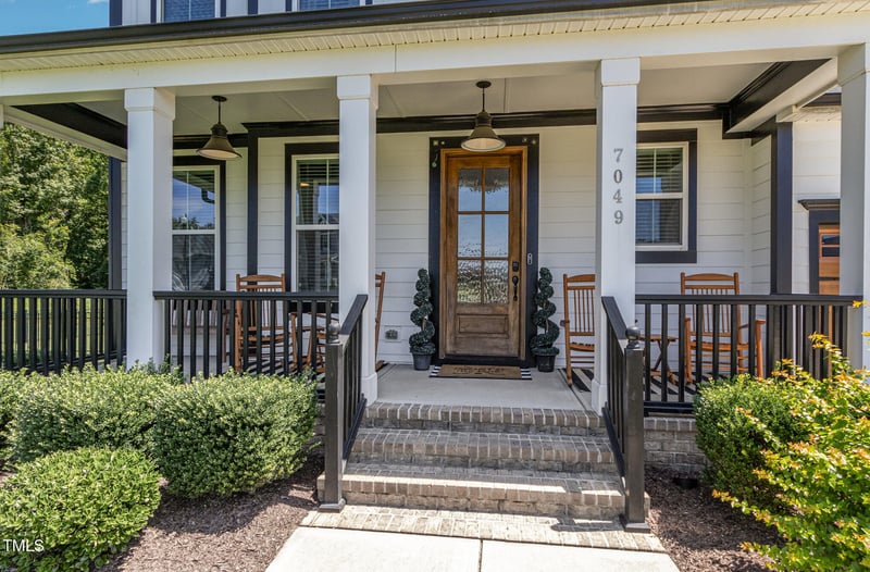 7049 Leando Dr, Willow Springs, NC 27592