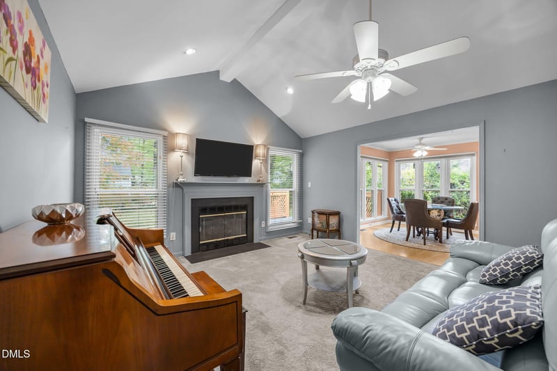 705 Ashland Dr, Mebane, NC 27302