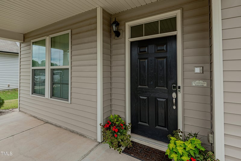 705 Avalon Dr, Mebane, NC 27302