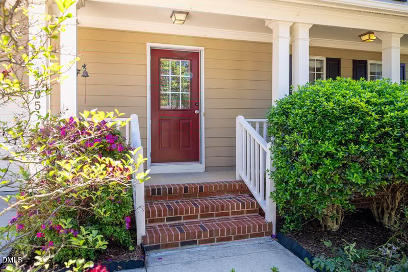 705 Averroe Dr, Apex, NC 27502