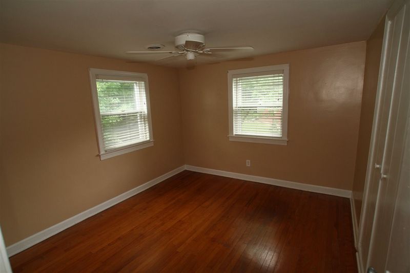 705 Bryan St, Raleigh, NC 27608