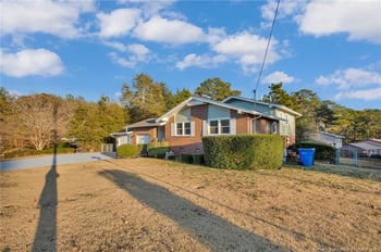 705 Chadwick Rd, Fayetteville, NC 28301