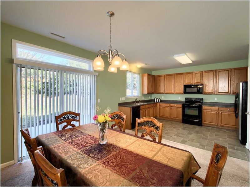 705 Delta Downs Dr, Cary, NC 27519