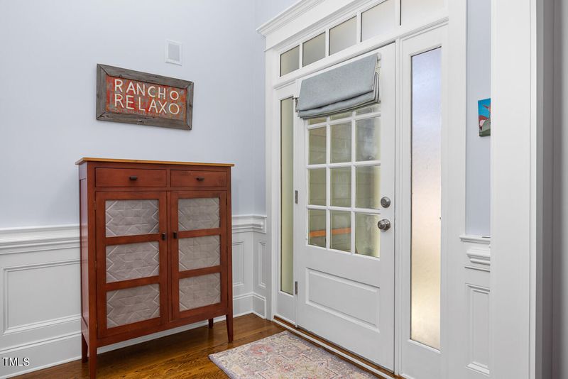 705 Dominion Hill Dr, Cary, NC 27519