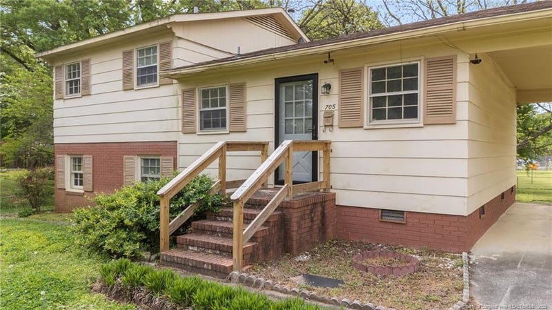 705 Forest Dr, Garner, NC 27529