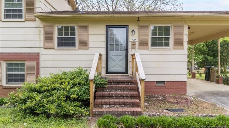 705 Forest Dr, Garner, NC 27529