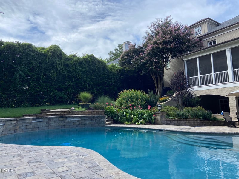705 Glen Eden Dr, Raleigh, NC 27612