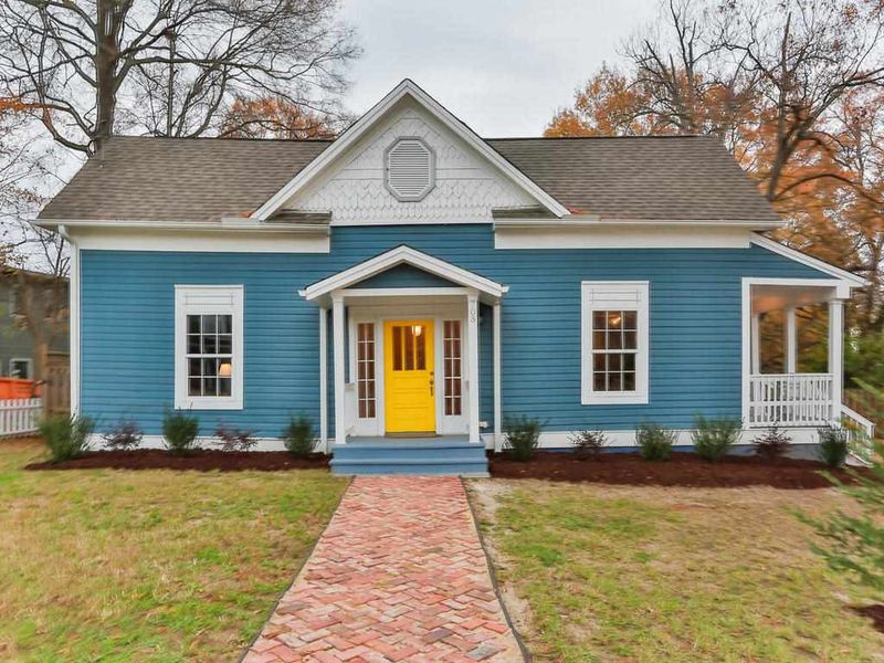 705 Holloway St, Durham, NC 27701