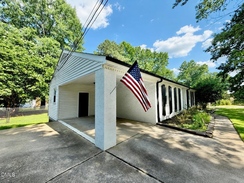 705 Kildaire Farm Rd, Cary, NC 27511
