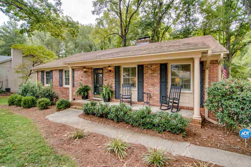 705 Macon Pl, Raleigh, NC 27609