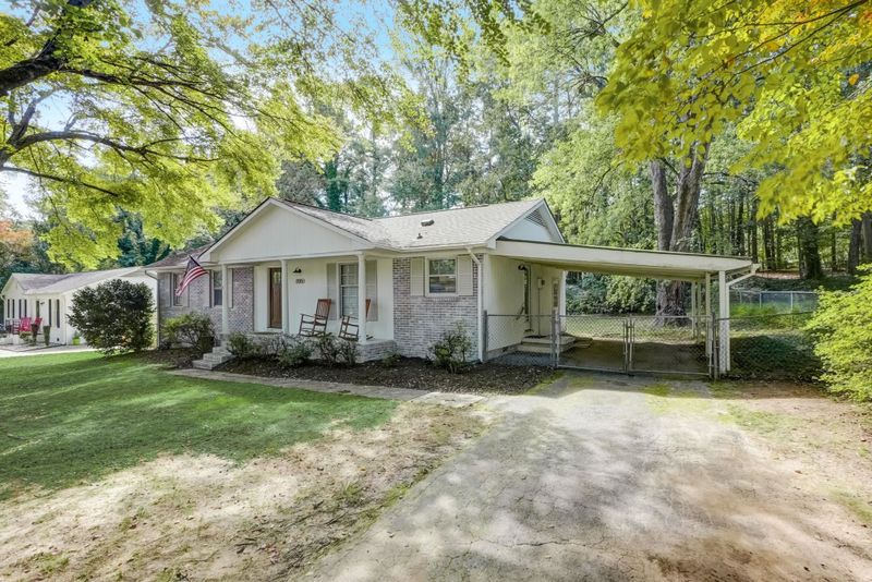 705 Northclift Dr, Raleigh, NC 27609