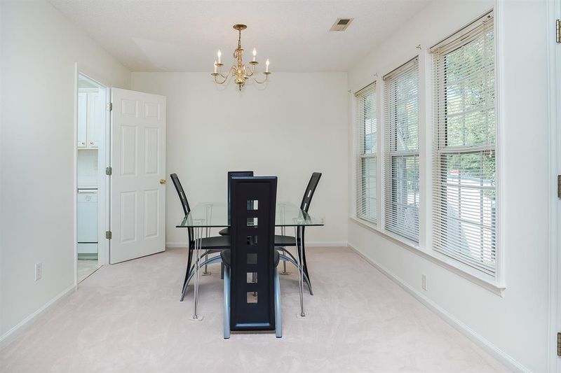 705 Phillips Pointe Dr, Fuquay Varina, NC 27526