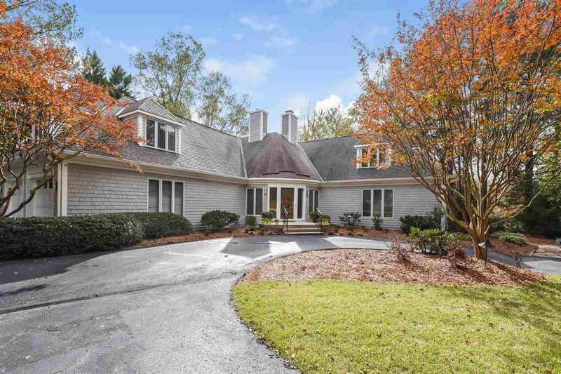 705 Pinehurst Dr, Chapel Hill, NC 27517