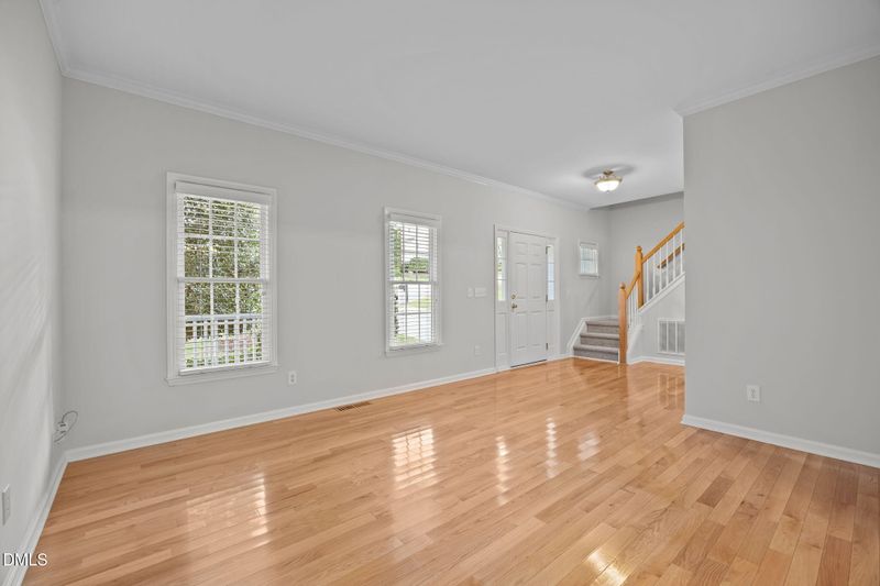 705 Red Top Hills Ct, Cary, NC 27513