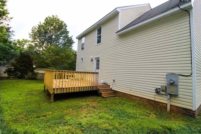 705 Sarratt Ridge Ct, Wake Forest, NC 27587