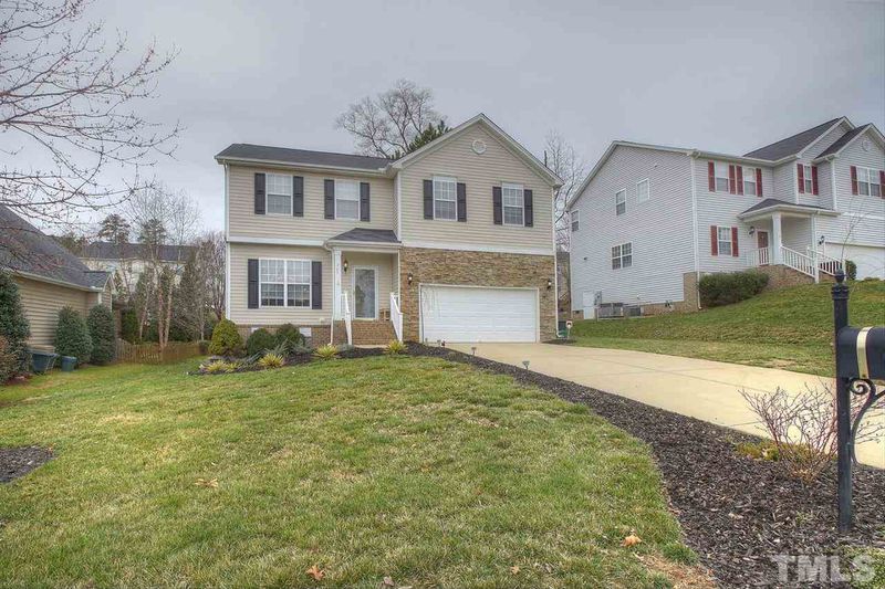 705 Seastone St, Raleigh, NC 27603
