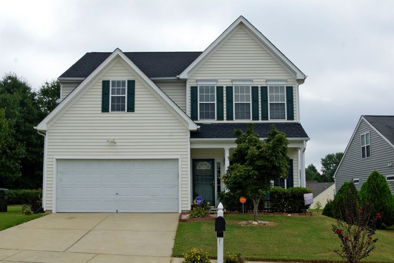 705 Trout Lilly Pl, Raleigh, NC 27610