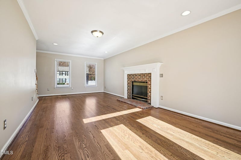 705 Valley Dr, Durham, NC 27704