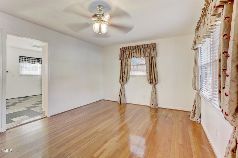 705 Weston St, Raleigh, NC 27610