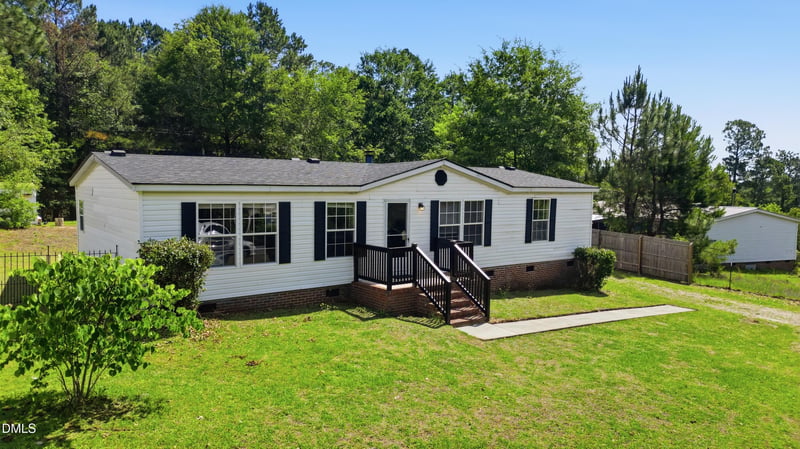 705 Winding Rg, Sanford, NC 27332