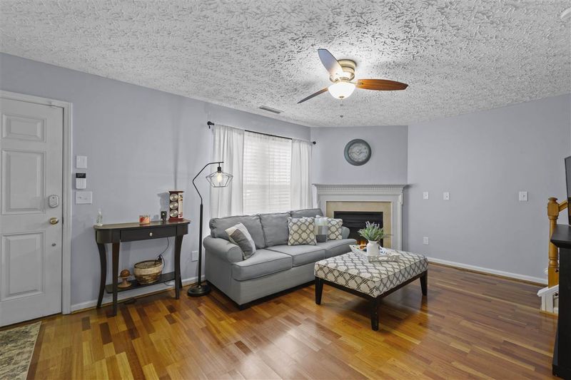 7050 Jeffreys Creek Ln, Raleigh, NC 27616