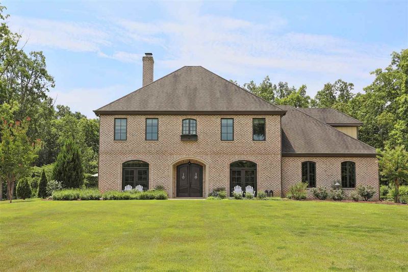 7050 Sparrow Run Ln, Chapel Hill, NC 27517