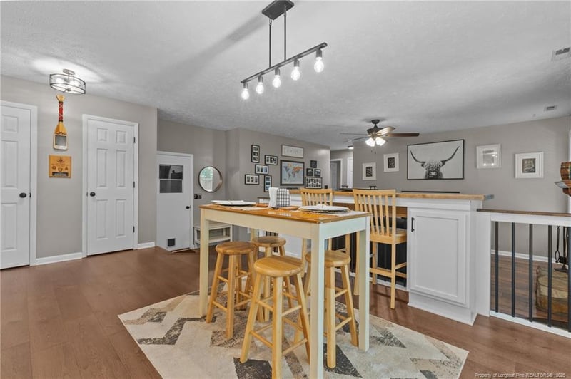 7051 Calamar Dr, Fayetteville, NC 28314