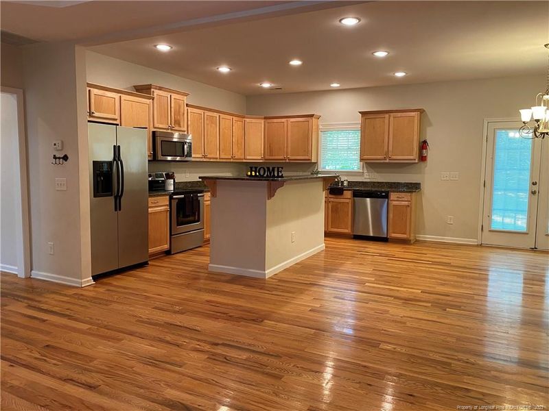 7054 Maple Cir, Sanford, NC 27332