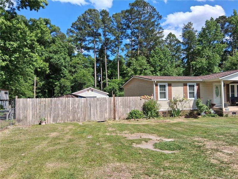 7054 Zepher Rd, Fayetteville, NC 28311