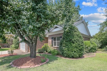 7058 Pitcairn Dr, Fayetteville, NC 28306