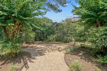 7058 Pitcairn Dr, Fayetteville, NC 28306