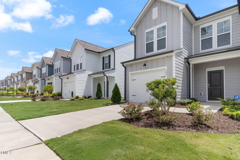 706 Ambrose Hill Ln, Wendell, NC 27591